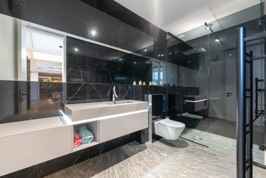 4 Bedroom Property for Sale in Camps Bay Western Cape